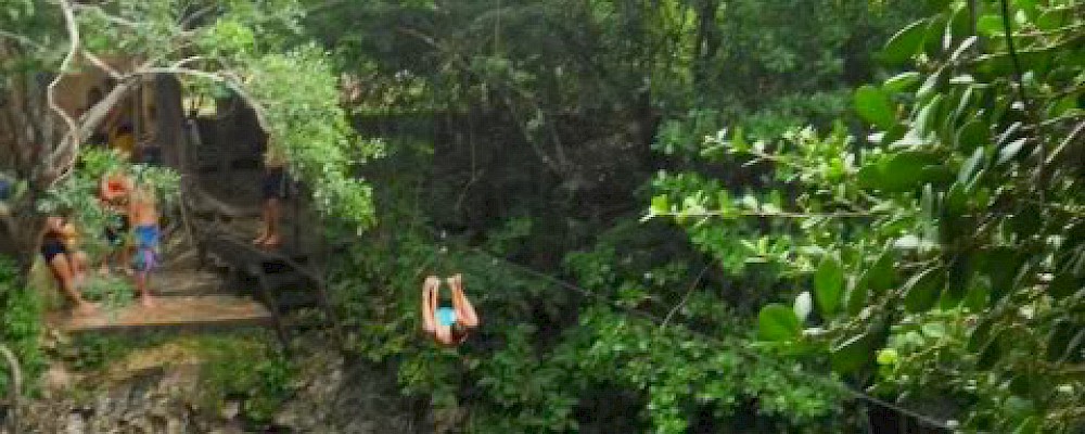 LA RUTA DE LOS CENOTES