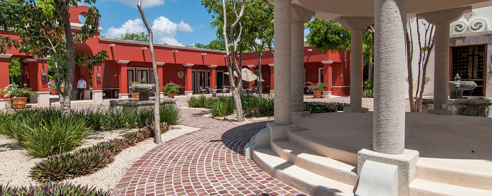 Celebre las fiestas en El Pueblito Mayakoba