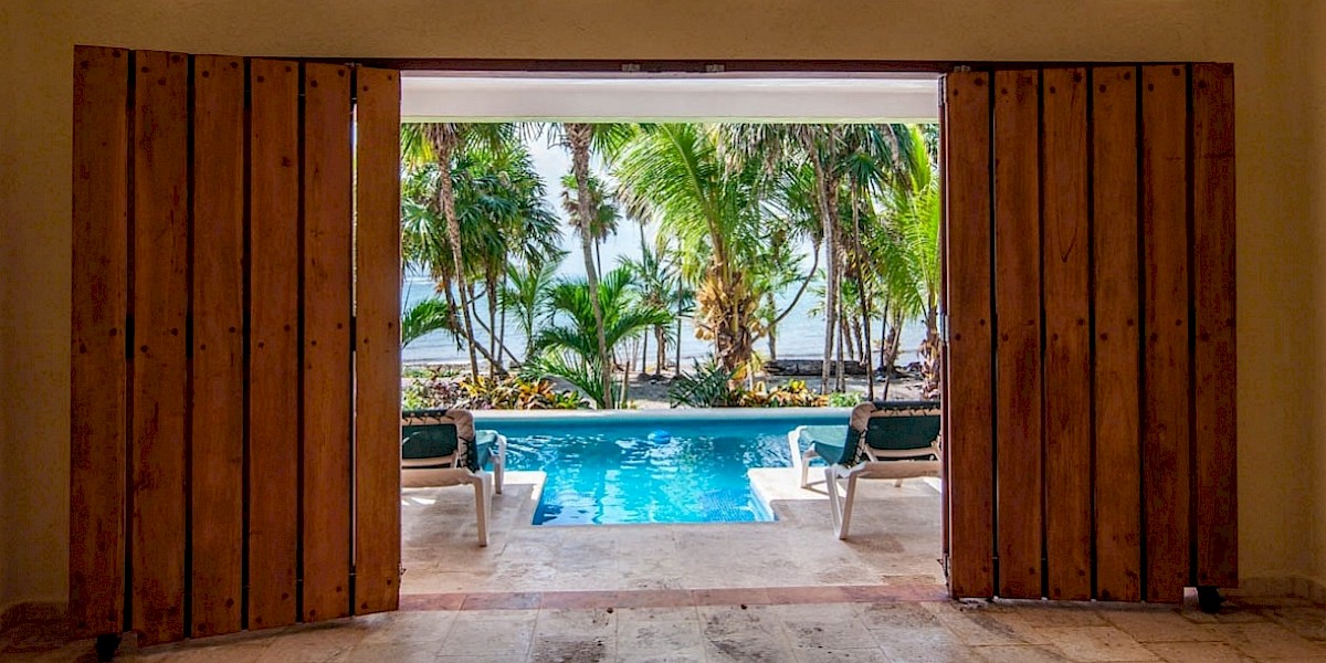 Elementos esenciales de diseño para tu hogar en la playa de la Riviera Maya