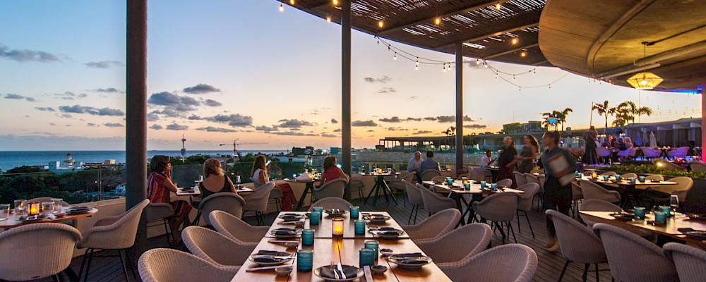 Umi Rooftop: una experiencia culinaria japonesa con vistas al mar