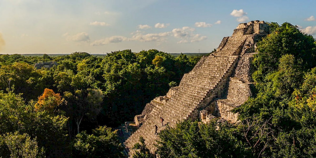 Descubre los mejores sitios arqueológicos cerca de Puerto Aventuras
