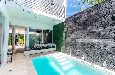 Playa Del Carmen Real Estate Listing | Casa Rosario